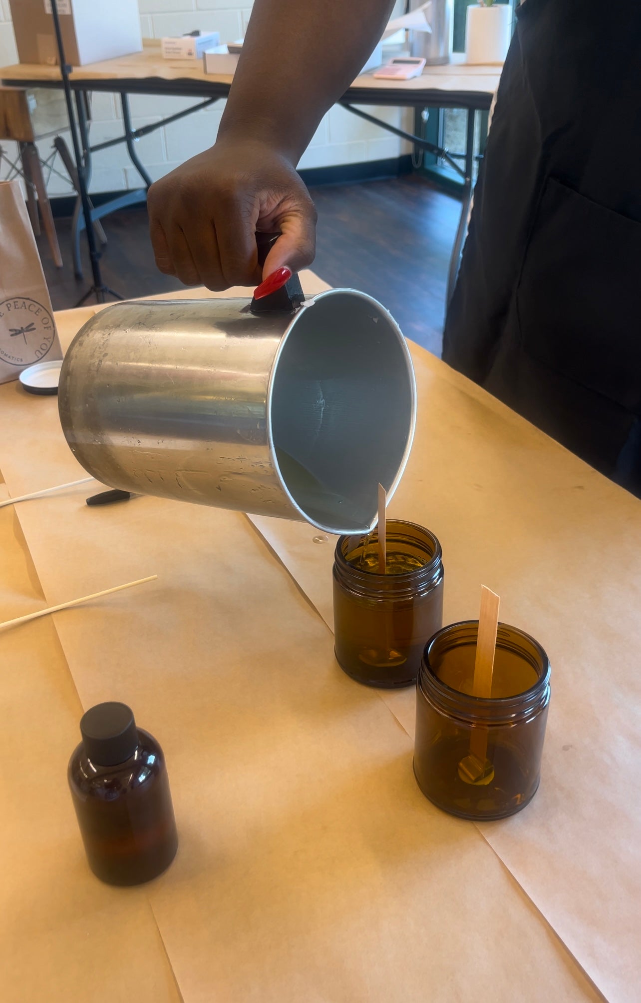 🎄The Holiday Candle Making Workshop 🎄12/19/2025 6-8pm